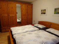 Schlafzimmer Bild 1
